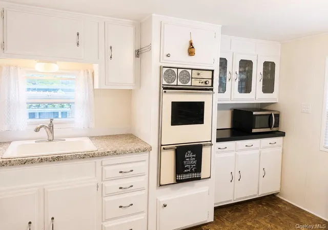 Photo 3 of Sale Pending at 658 H8 Sound Ave, Riverhead, NY 11933 | MLS# 1026952 | Listing updated on 2026-08-21