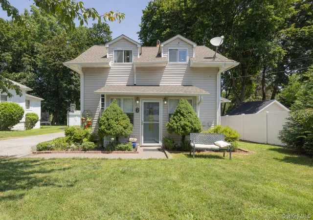 1st image of 2 School House Ln, Woodbury, NY 10917 | MLS# 1026999