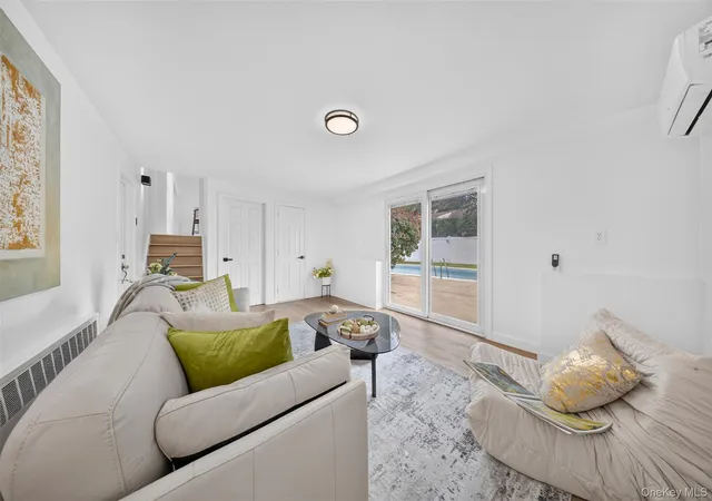 Photo 4 of Single family home for sale at 1822 Kent St, Hempstead, NY 11590 | MLS# 1027021 | Listing updated on 2026-10-10
