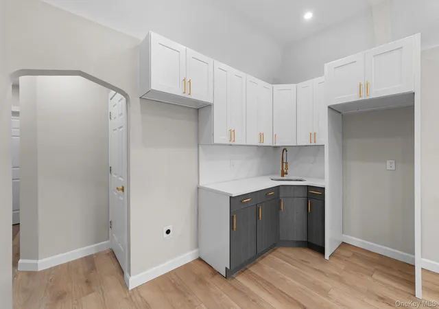 Photo 3 of Single family home for sale at 17915 134th Avenue, New York, NY 11434 | MLS# 1027028 | Listing updated on 2026-08-30