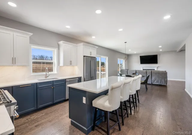 4th image of 10 Harrier Ridge Dr, Shawangunk, NY 12589 | MLS# 1027047