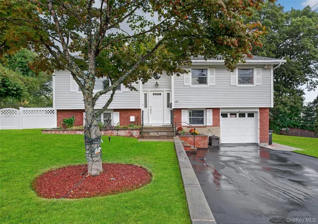 Photo 2 of Sale Pending at 149 Cole Ct, Cortlandt, NY 10511 | MLS# 1027052 | Listing updated on 2026-09-21