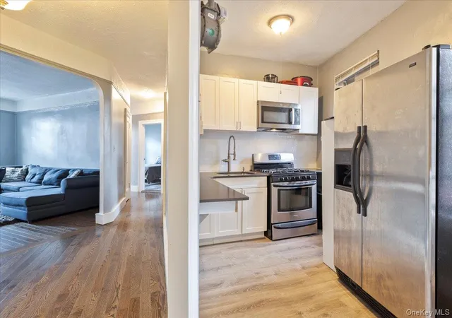 Photo 3 of House for sale at 941 Jerome Ave #1011F, Bronx, NY 10452 | MLS# 1027055 | Listing updated on 2026-07-17