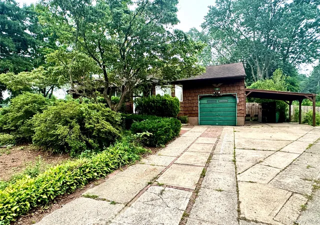 2nd image of 28 Euclid Ave, Dix Hills, NY 11746 | MLS# 1027062