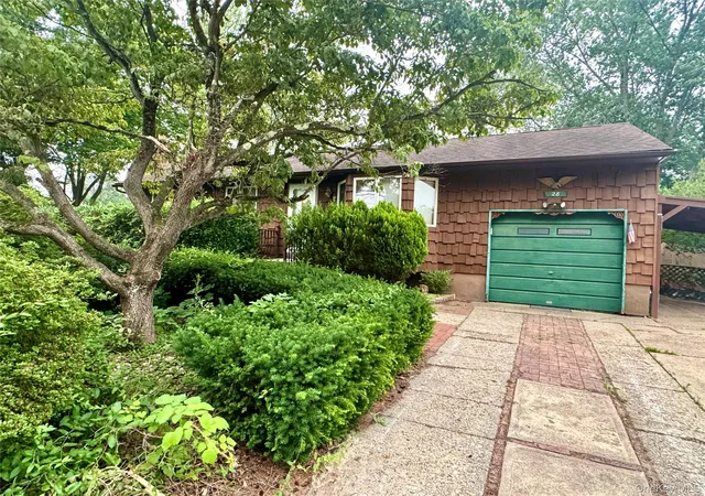 Photo 3 of Sale Pending at 28 Euclid Ave, Dix Hills, NY 11746 | MLS# 1027062 | Listing updated on 2026-07-26