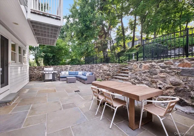 Photo 3 of Sale Pending at 8 Lyons Pl, Mamaroneck, NY 10538 | MLS# 1027067 | Listing updated on 2026-09-19