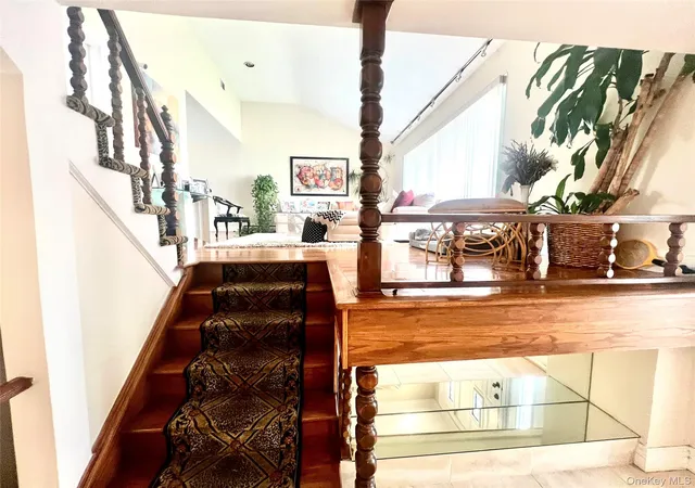 Photo 3 of Sale Pending at 912 Whitehall Dr, Valley Stream, NY 11581 | MLS# 1027079 | Listing updated on 2026-08-20