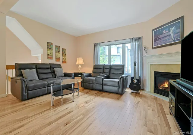 5th image of 1 Ledger View Ct, Highland Mills, NY 10930 | MLS# 1027087