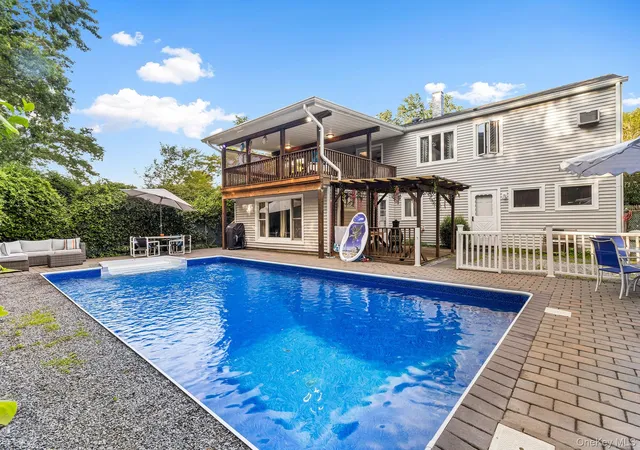 Photo 1 of Sale Pending at 10 Junard Blvd, Port Jefferson Station, NY 11776 | MLS# 1027090 | Listing updated on 2026-08-13