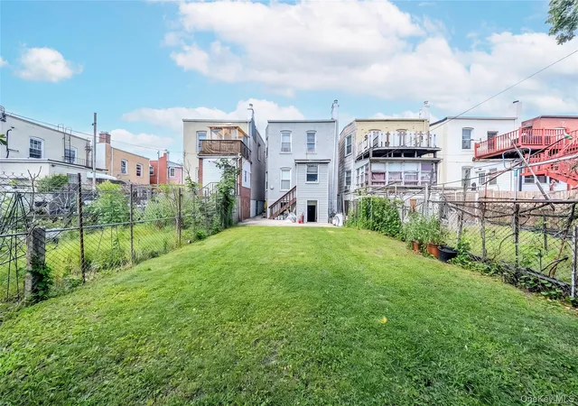 Photo 3 of Sale Pending at 2512 Maclay Ave, New York, NY 10461 | MLS# 1027096 | Listing updated on 2026-08-25