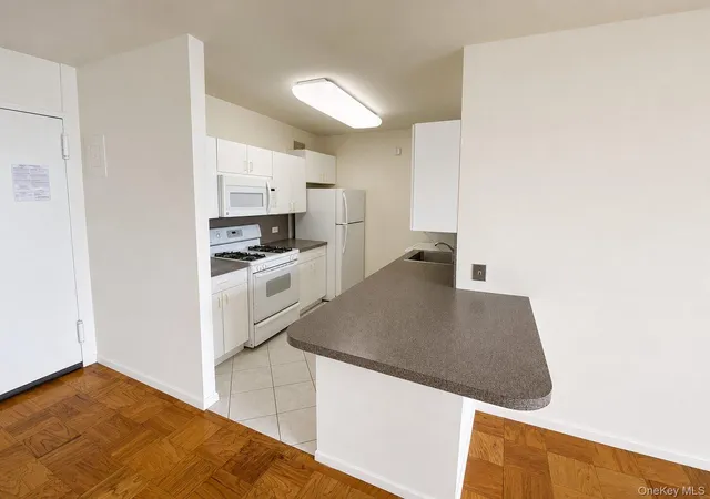 Photo 4 of House for sale at 27010 Grand Central Pkwy #7C, Floral Park, NY 11005 | MLS# 1027119 | Listing updated on 2026-07-18
