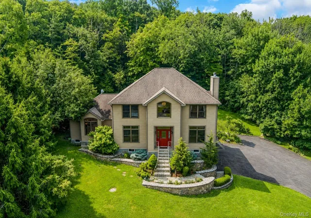 Photo 2 of Single family home for sale at 141 Old Tuxedo Rd, Monroe, NY 10950 | MLS# 1027121 | Listing updated on 2026-08-12