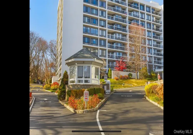 Photo 2 of Condo for sale at 200 High Point Dr #8, Greenburgh, NY 10530 | MLS# 1027124 | Listing updated on 2026-08-03