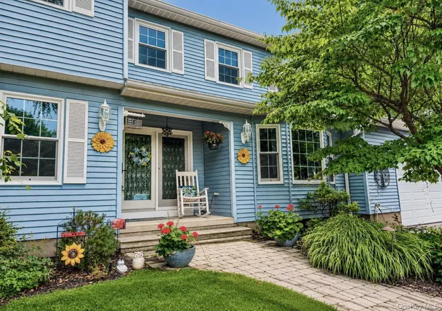 Photo 4 of Single family home for sale at 60 Clark Ave, Cornwall, NY 12520 | MLS# 1027127 | Listing updated on 2026-10-27