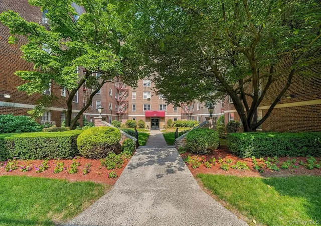 Photo 3 of Condo for sale at 485 Bronx River Rd #A51, Yonkers, NY 10704 | MLS# 1027156 | Listing updated on 2026-08-05