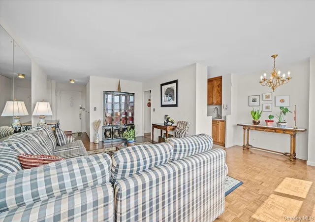 Photo 3 of Condo for sale at 555 Kappock St #10U, New York, NY 10463 | MLS# 1027165 | Listing updated on 2026-09-06