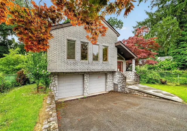 2nd image of 31 Elmore Ave, Croton On Hudson, NY 10520 | MLS# 1027175