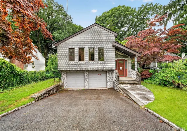 3rd image of 31 Elmore Ave, Croton On Hudson, NY 10520 | MLS# 1027175