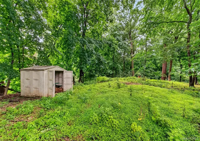 6th image of 31 Elmore Ave, Croton On Hudson, NY 10520 | MLS# 1027175