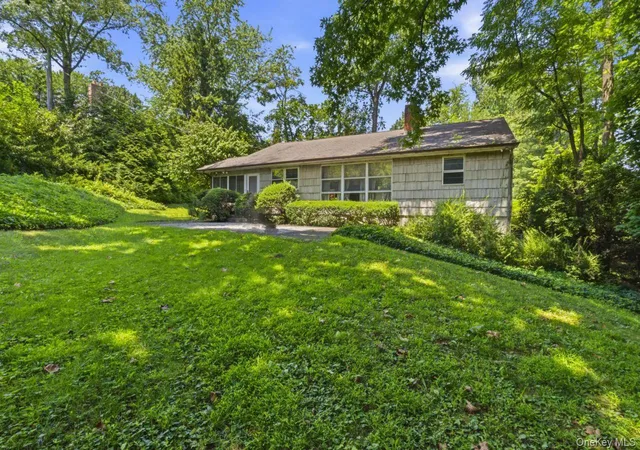 Photo 4 of Single family home for sale at 80 Nassau Dr, Great Neck, NY 11021 | MLS# 1027185 | Listing updated on 2026-07-21