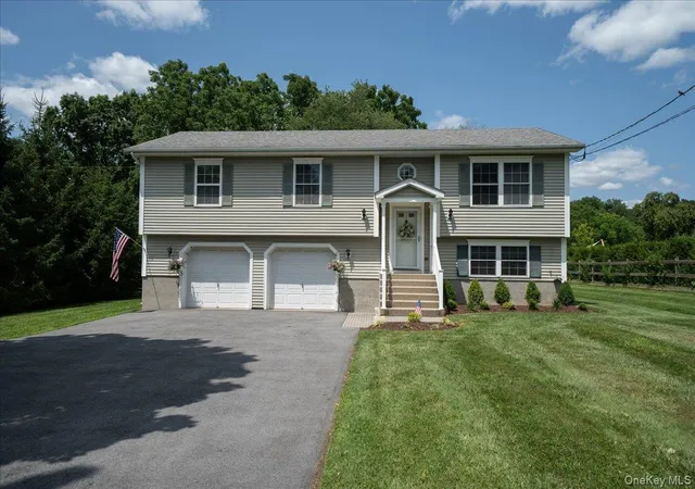 2nd image of 1 S Lynn St, Warwick, NY 10990 | MLS# 1027194