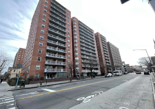 Photo 2 of Condo for sale at 89 15 Parsons Blvd #7D, Jamaica, NY 11432 | MLS# 1027214 | Listing updated on 2026-07-28