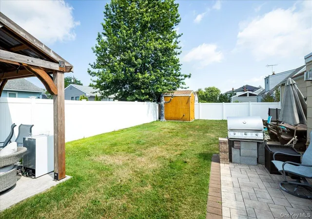 Photo 23 of Sale Pending at 17 Joludow Dr, Oyster Bay, NY 11762 | MLS# 1027218 | Listing updated on 2026-10-06