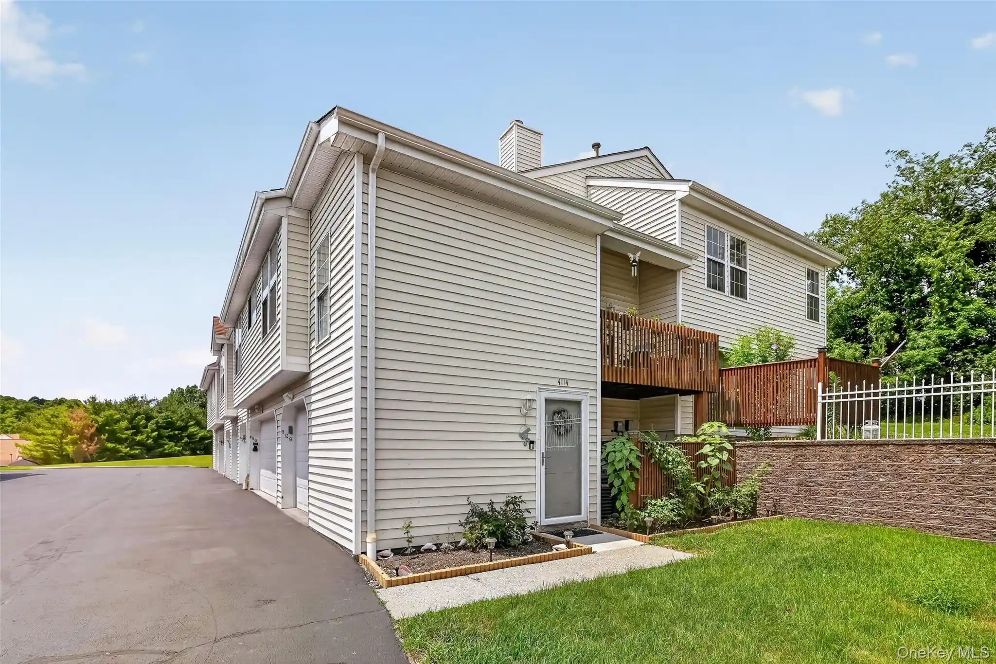 Listing Photo 2 - Condo for sale in 4114 Whispering Hls located at 4114 Whispering Hls, Chester Town, NY 10918 - Unit 4114 Whispering Hills