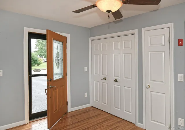 Photo 4 of Sale Pending at 261 Elm Dr S, Hempstead, NY 11756 | MLS# 1027248 | Listing updated on 2026-08-18