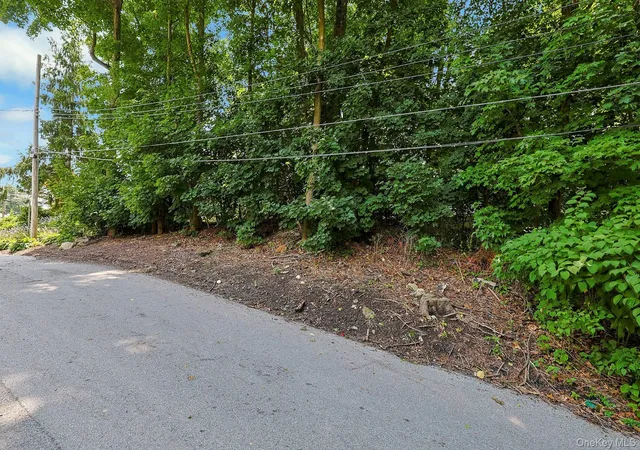 Photo 5 of Sale Pending at Worth Pl, Mount Pleasant, NY 10532 | MLS# 1027269 | Listing updated on 2026-08-05