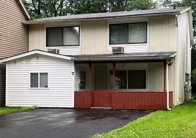 Photo 1 of Single family home for sale at 7 Elizabeth Way, Kiamesha Lake, NY 12751 | MLS# 1027281 | Listing updated on 2026-08-25