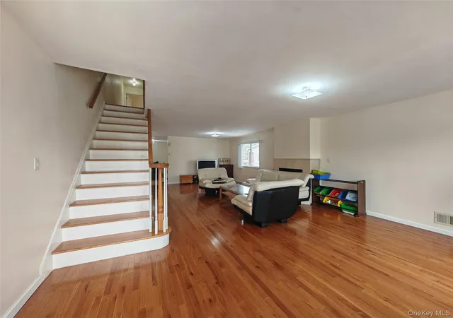 2nd image of 558 Eltingville Blvd, New York, NY 10312 | MLS# 1027291