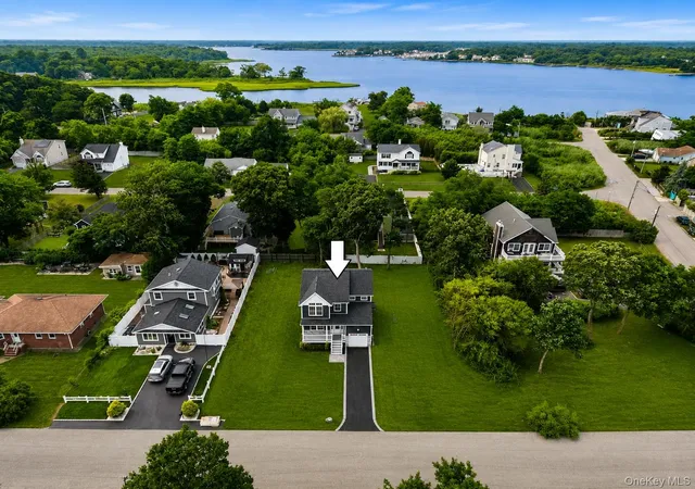 Photo 1 of Single family home for sale at 7 Edgewater Dr, Brookhaven, NY 11951 | MLS# 1027292 | Listing updated on 2026-08-15