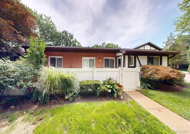 Photo 2 of Sale Pending at 604 Blue Ridge Dr, Medford, NY 11763 | MLS# 1027326 | Listing updated on 2026-08-19