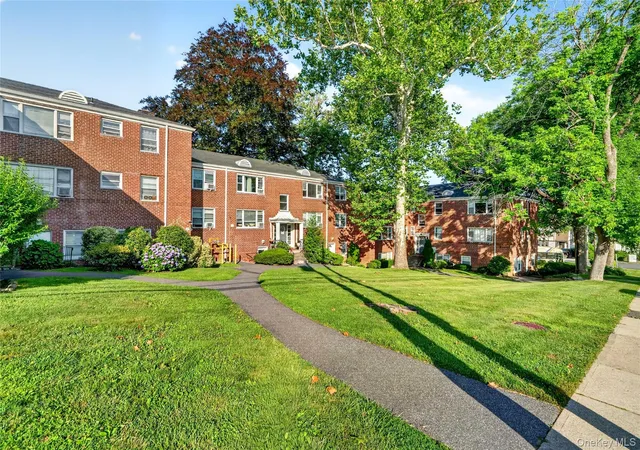 Photo 4 of House for sale at 2 Soundview Ave #A2G, White Plains, NY 10606 | MLS# 1027369 | Listing updated on 2026-09-01