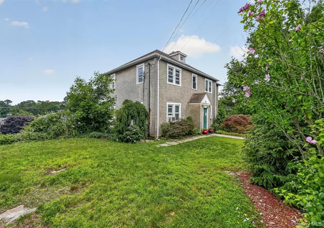 Listing Photo 3 - Condo for sale in building located at 25 Fremont St, Harrison, NY 10528