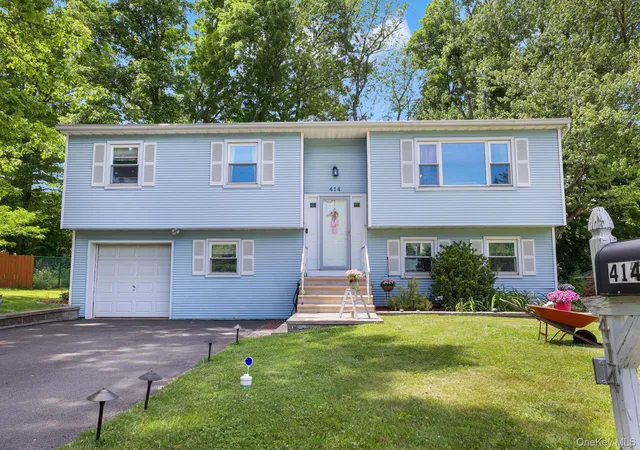 1st image of 414 Philo St, New Windsor, NY 12553 | MLS# 1027390