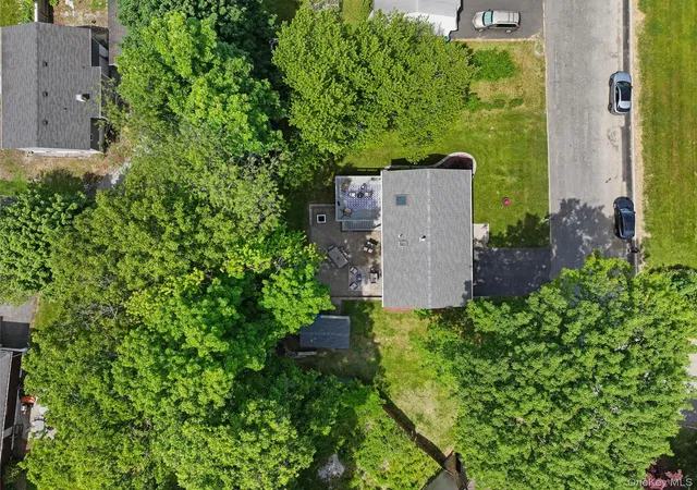 32nd image of 414 Philo St, New Windsor, NY 12553 | MLS# 1027390