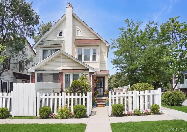 Single family home for sale at 190-27 109th Road, New York, NY 11412 | MLS# 1027474