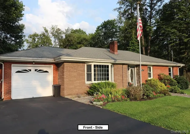 3rd image of 3 Park Hill Dr, New Windsor, NY 12553 | MLS# 1027494