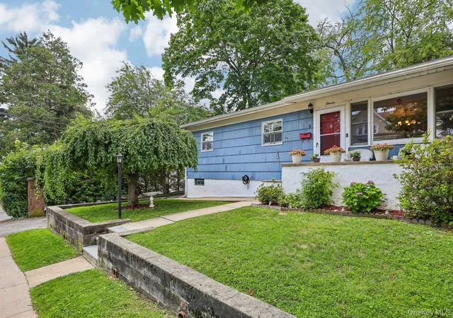 1st image of 11 Park Ave, New Rochelle, NY 10805 | MLS# 1027496