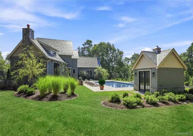 Photo 3 of Sale Pending at 2 Barry Ct, Bedford, NY 10536 | MLS# 1027507 | Listing updated on 2026-10-17