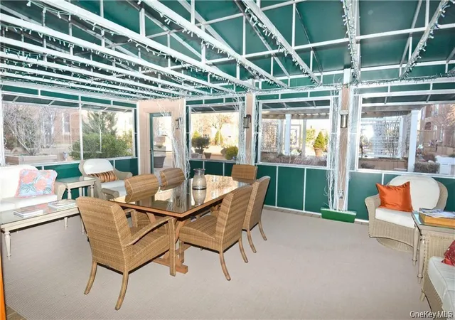 Listing Photo 2 - Condo for sale in building located at 101 Old Mamaroneck Rd, White Plains, NY 10605 - Unit #3B4