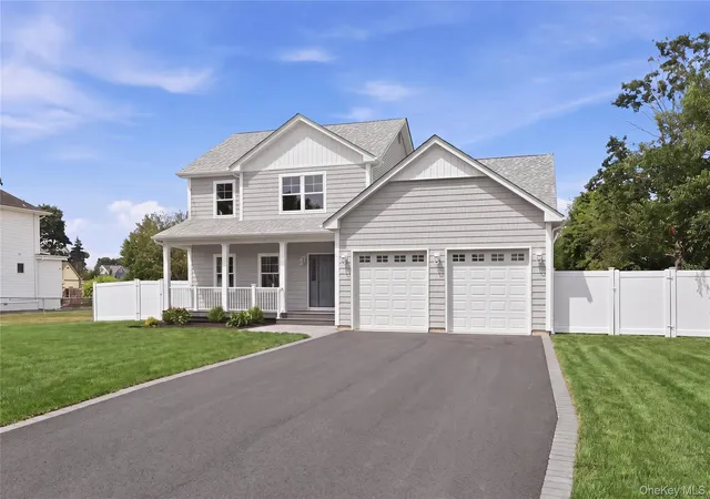 Photo 2 of Sale Pending at 152 Jayne Ave, Patchogue, NY 11772 | MLS# 1027521 | Listing updated on 2026-08-07