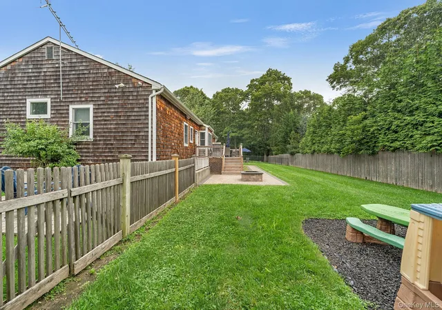 22nd image of 10 7th St, East Hampton, NY 11937 | MLS# 1027527