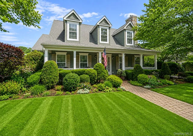 2nd image of 5 Green Ash St, Riverhead, NY 11933 | MLS# 1027530