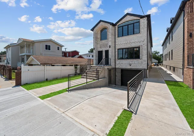 1st image of 21948 143rd Ave, New York, NY 11413 | MLS# 1027551