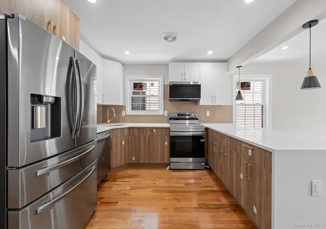 4th image of 21948 143Rd Ave, New York, NY 11413 | MLS# 1027551
