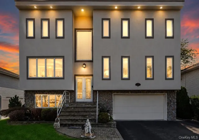 Photo 1 of Single family home for sale at 2489 Aron Dr W, Hempstead, NY 11783 | MLS# 1027585 | Listing updated on 2026-08-29