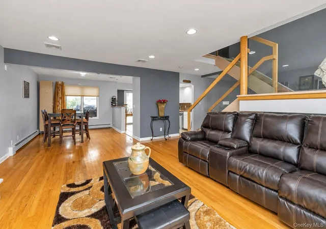 Photo 3 of Single family home for sale at 2489 Aron Dr W, Hempstead, NY 11783 | MLS# 1027585 | Listing updated on 2026-08-29